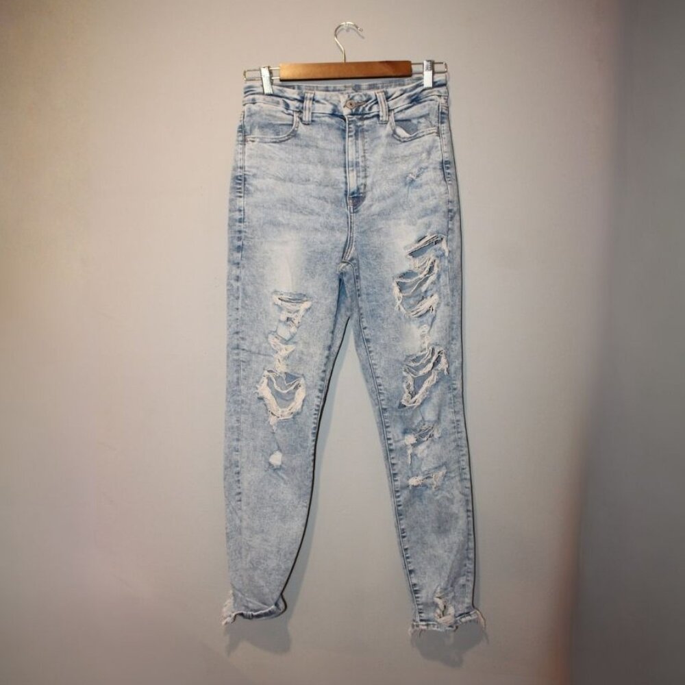 American Eagle Next Level Stretch Curvy Super Hi-Rise Jegging Distressed